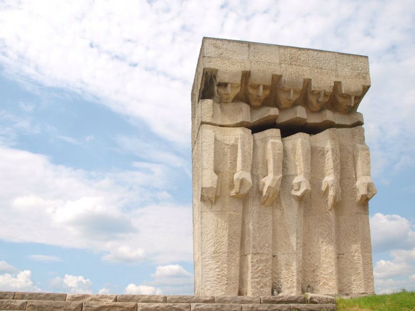 Krakow: Plaszow Concentration Camp Walking Tour - Historical Significance of Plaszow