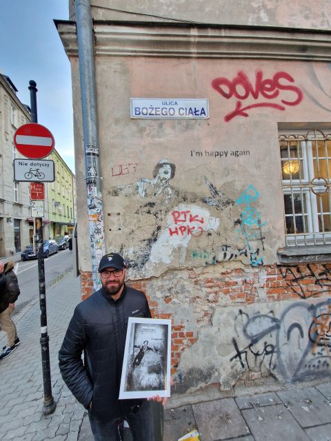 Krakow: Private Walking Tour on the Trail of Street Art - Itinerary Highlights