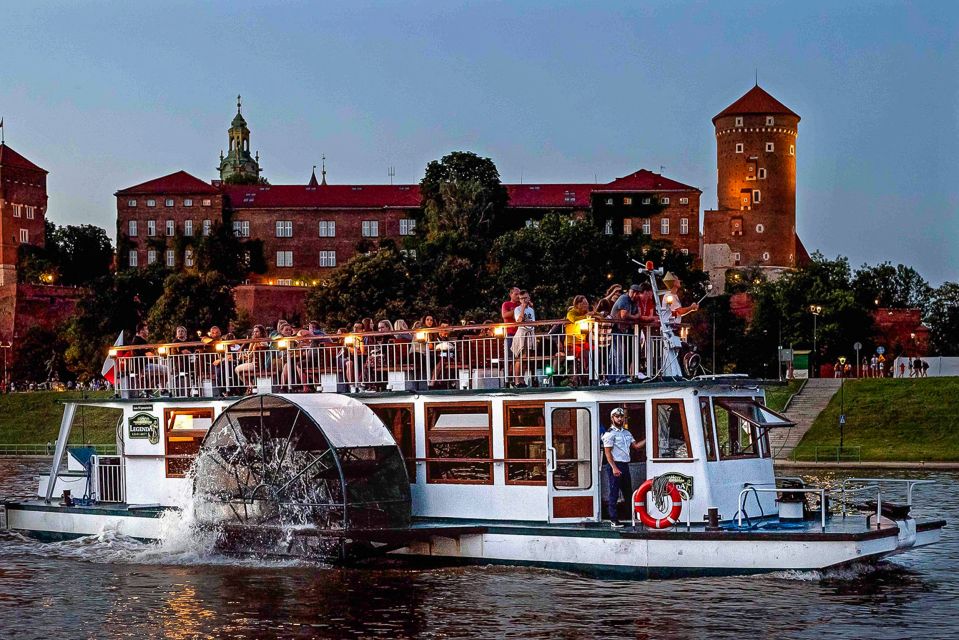 Krakow: Sightseeing Cruise by Vistula River - Key Attractions