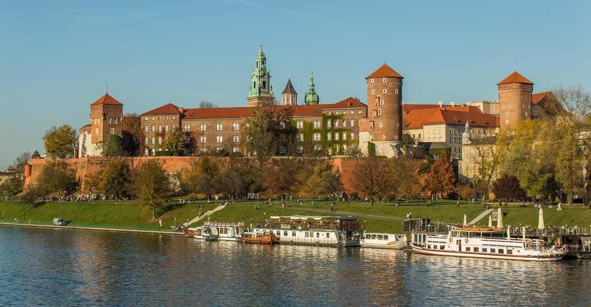 Krakow: Wawel Castle & Cathedral, Rynek Underground & Lunch - Discover Wawel Cathedral