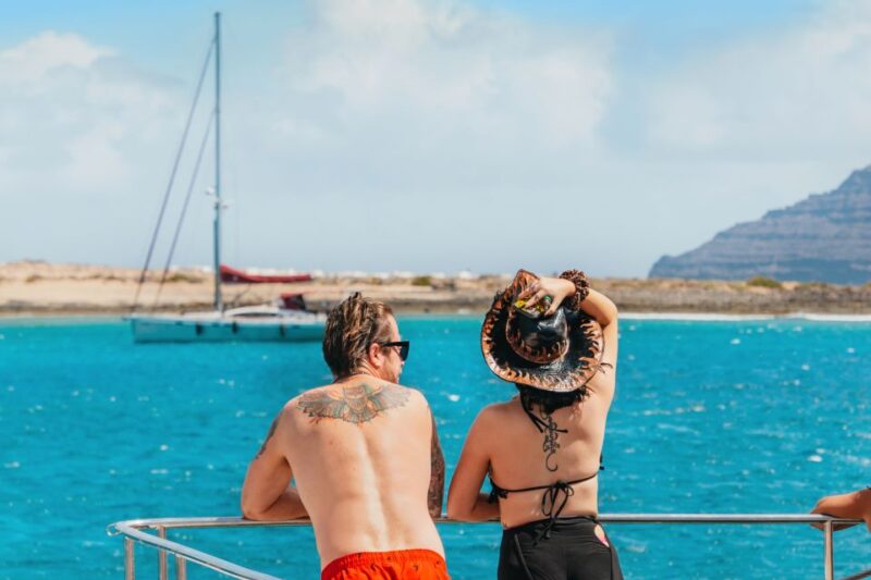 La Graciosa: Island Cruise With Lunch and Water Activities - Itinerary and Experience