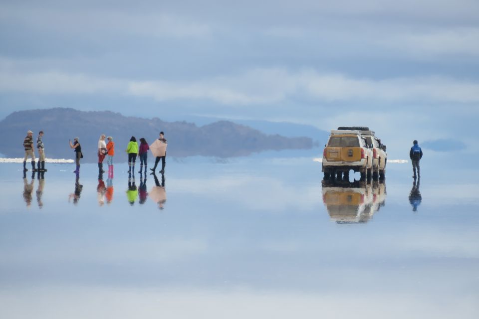 La Paz: Uyuni Salt Flats & Lagoon Share Trip (Private Room) - Detailed Itinerary