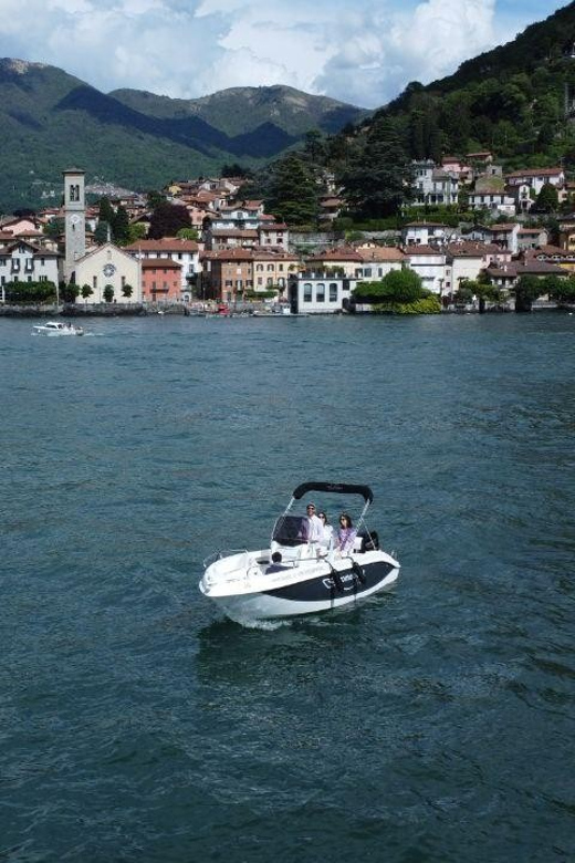 Lake Como: 1 Hour Boat Rental Without a License - Pricing Details