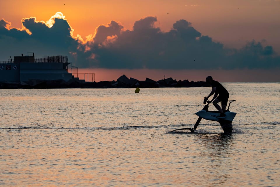 LAKE GARDA: HYDROFOIL BIKE HALF-DAY EXPERIENCE in San Felice - Itinerary Highlights