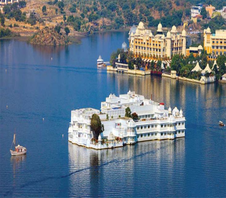 Lake Pichola: Evening Boat Ride With Private Transfers - Detailed Itinerary