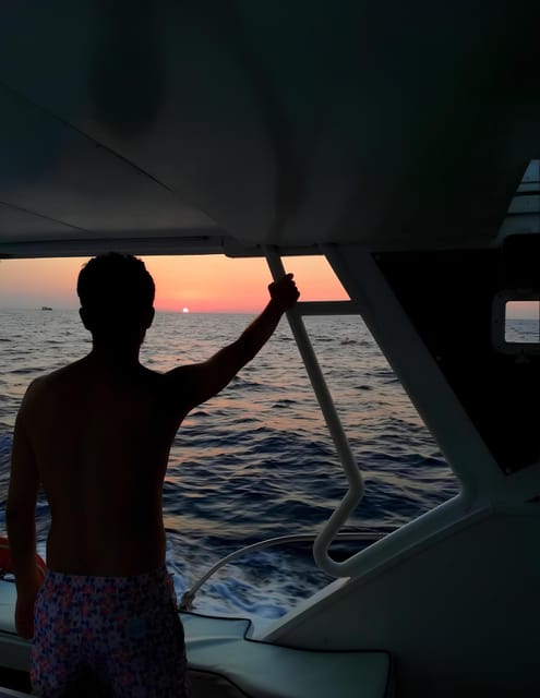 Lampedusa: Sunset Boat Tour With Aperi-Dinner and Dolphins - Pricing Details