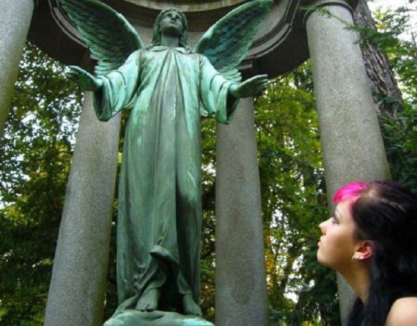 Leipzig: Guided Tour of the Southern Cemetery - Cemetery Significance