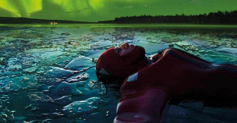 Levi: Ice Floating and Northern Lights Tour - Experience Highlights
