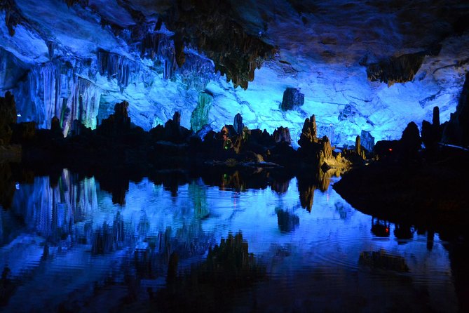 Li River Cruise Reed Flute Cave Daxu Town Tea Farm Day Tour - Scenic Li River Experience