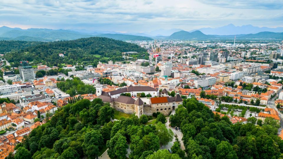 Ljubljana: Express Walk With a Local in 60 Minutes - Pricing and Booking Details