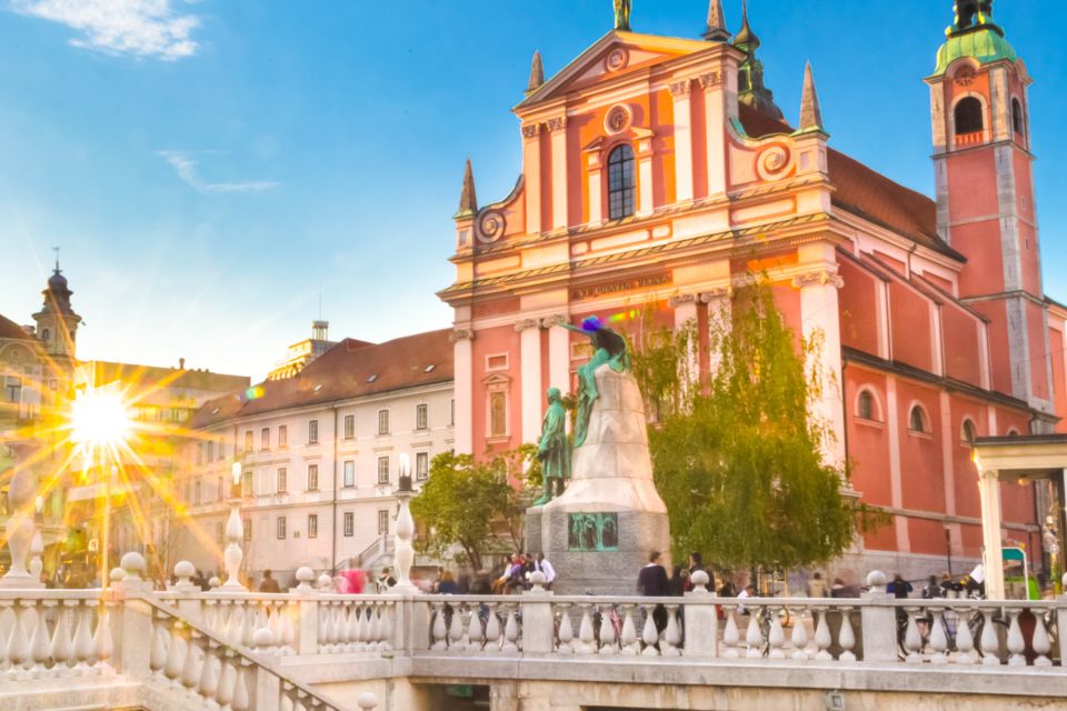 Ljubljana: First Discovery Walk and Reading Walking Tour - Itinerary and Highlights