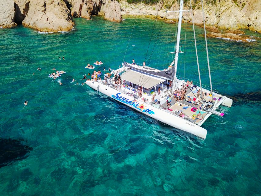 Lloret De Mar: Celebration Cruise With BBQ and Drinks - Itinerary and Experience