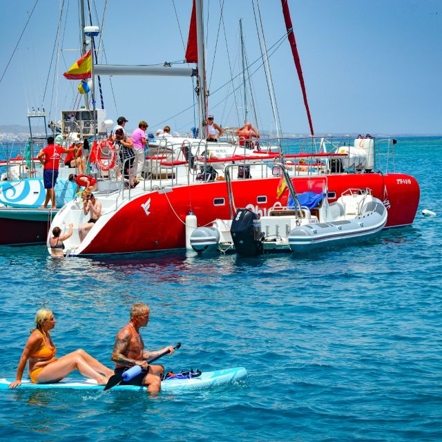 Lobos Island: 4-Hour Catamaran Trip With Lunch - Itinerary and Activities