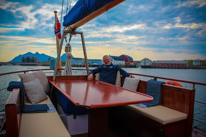 Lofoten Islands Luxury Trollfjord Cruise With Lunch From Svolvær - Onboard Amenities