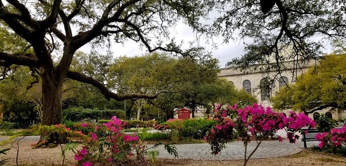 Louisiana of the Creoles: Visit to the French Quarter (French) - Notable Landmarks to Explore