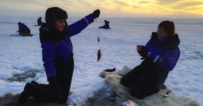 Luleå: Ice Fishing - 2h - Highlights of the Activity