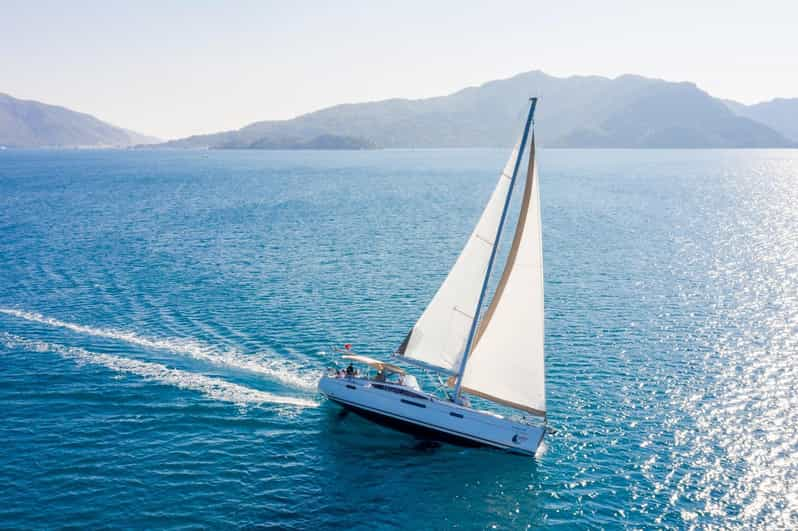 Luxury Sailing Adventure - Venice, Santa Monica, Malibu - Sailing Route and Wildlife