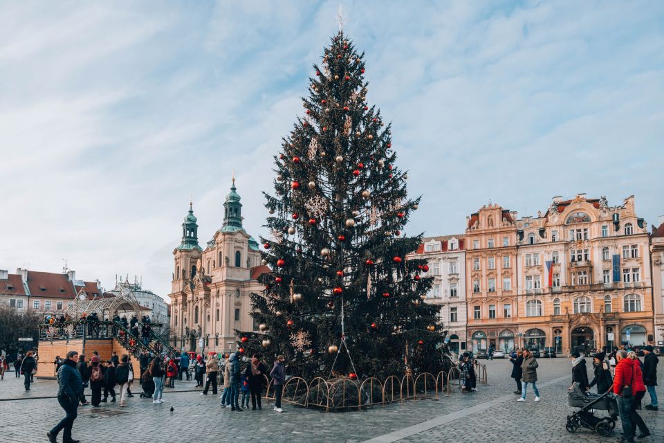 Lyon : Christmas Markets Festive Digital Game - Booking and Cancellation