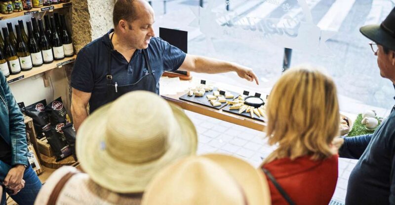 Lyon: Food Walking Tour With a Local Guide - What to Expect