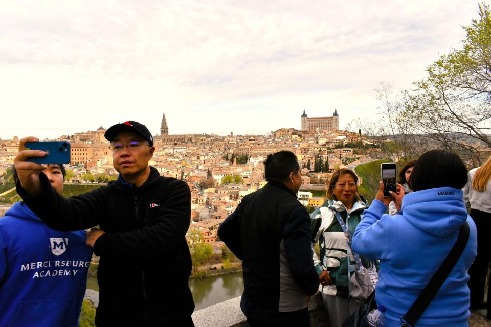 Madrid: Guided Tour to Toledo & Madrid Hop-On Hop-Off Bus - Itinerary and Experience