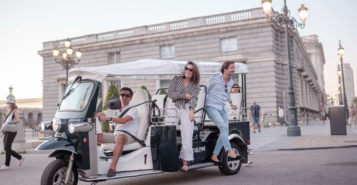 Madrid: Private City Tour by Eco Tuk Tuk - Itinerary Highlights