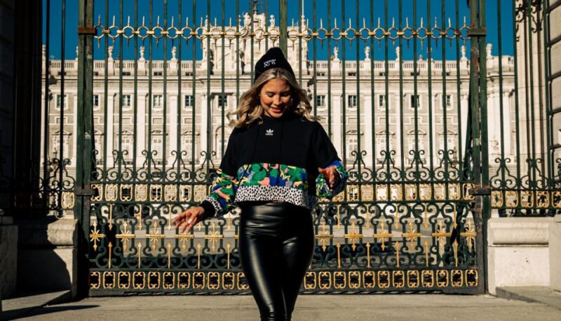 Madrid: Professional Photoshoot at the Royal Palace - Experience Highlights