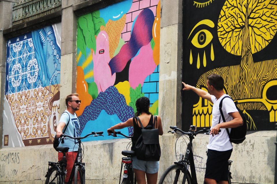 Madrid: Street Art Bike Tour - Tour Highlights