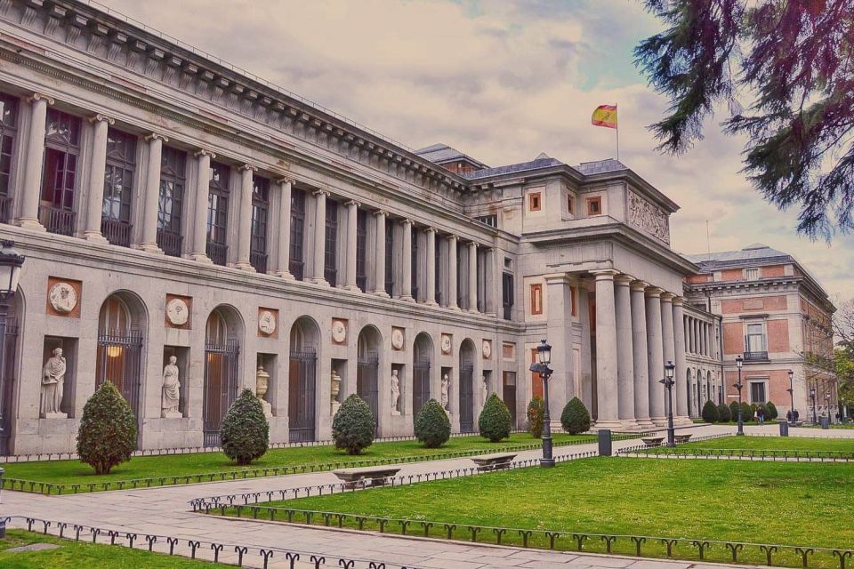 Madrid: The Prado Museum and the Royal Palace Walking Tour - Itinerary and Highlights