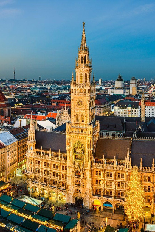 Magical Christmas Scenery in Munich – Walking Tour - Itinerary Highlights