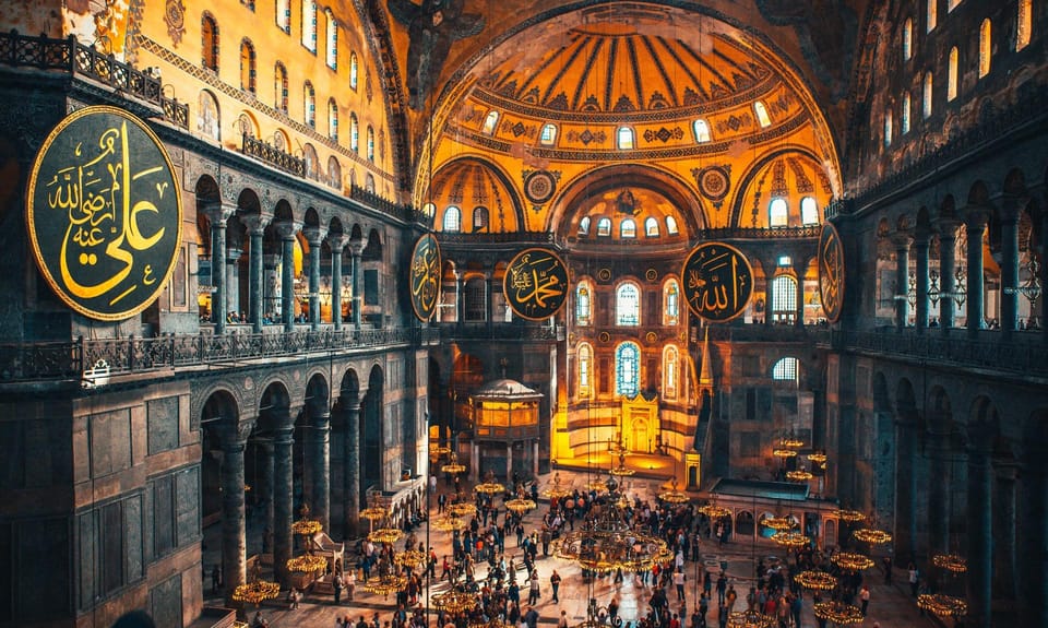 Magnificient Mosques of Istanbul - Hagia Sophia: A Historical Marvel