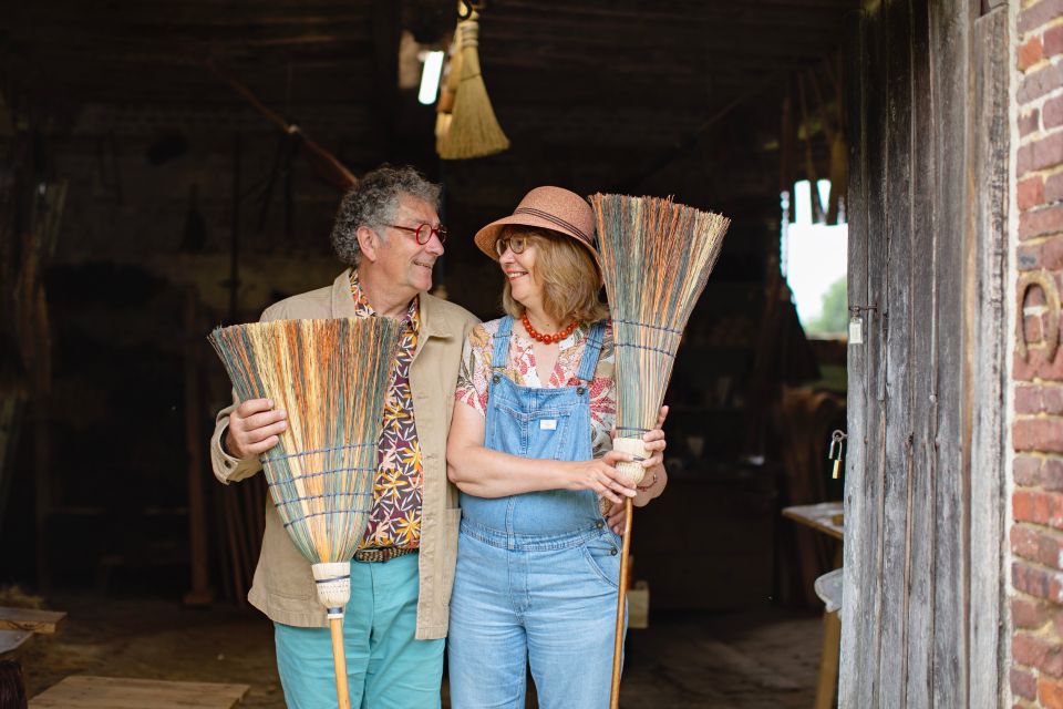 Make Your Own Fly Swatter at a Traditional Workshop - Booking Information