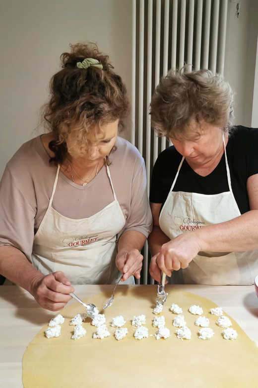 Making Handmade Pasta in Bologna - Booking Your Experience