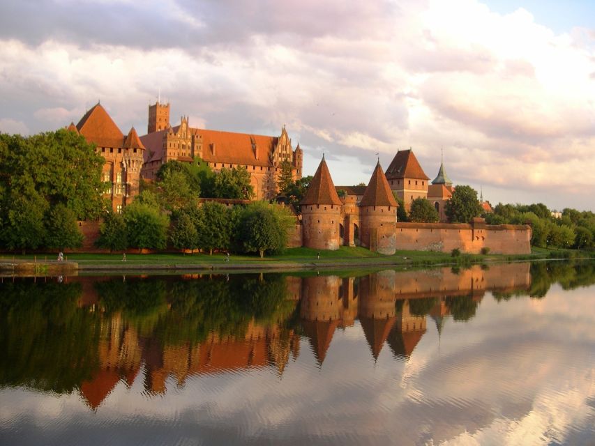 Malbork Castle Tour: 6-Hour Private Tour - Itinerary Highlights