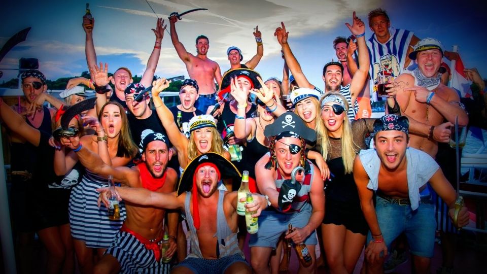 Marmaris Pirate Boat, Lunch Unlimited Soft Drinks Foam Party - Booking Your Adventure