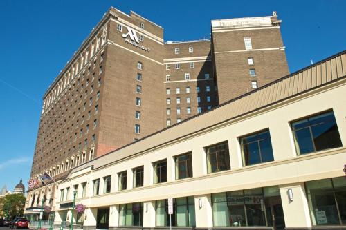 Marriott Syracuse Downtown - Guest Ratings and Reviews