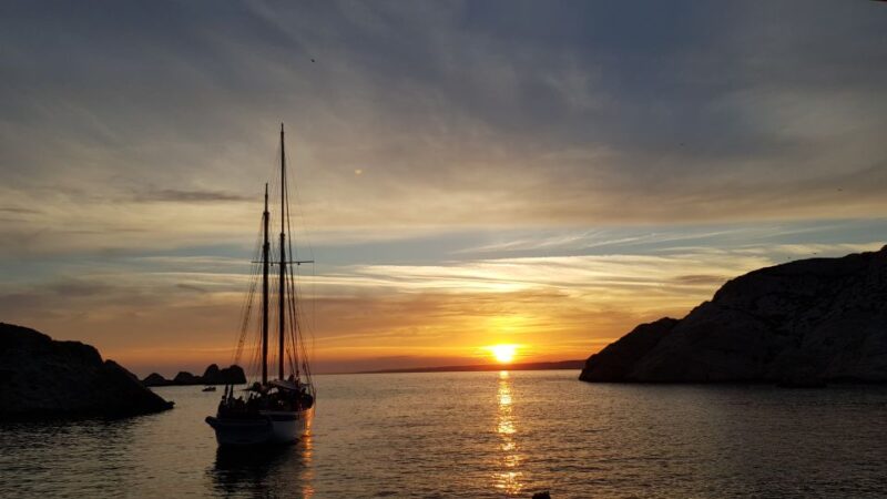 Marseille: Sunset Sailing Cruise With Dinner and Drinks - Schedule and Meeting Point