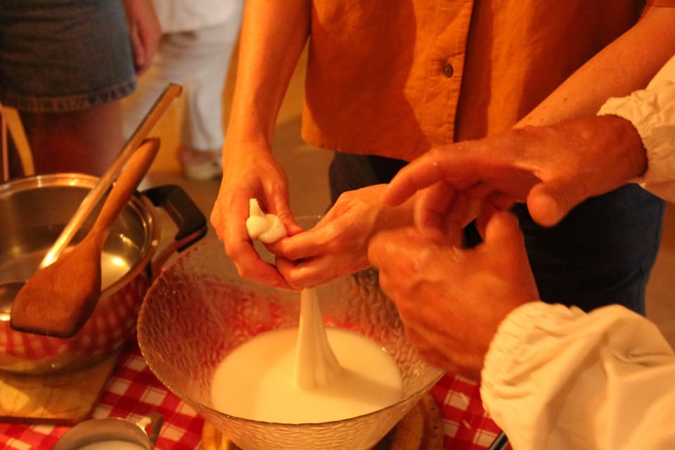 Matera: Mozzarella and Cheese Tasting With a Cheesemaker - Culinary Experience