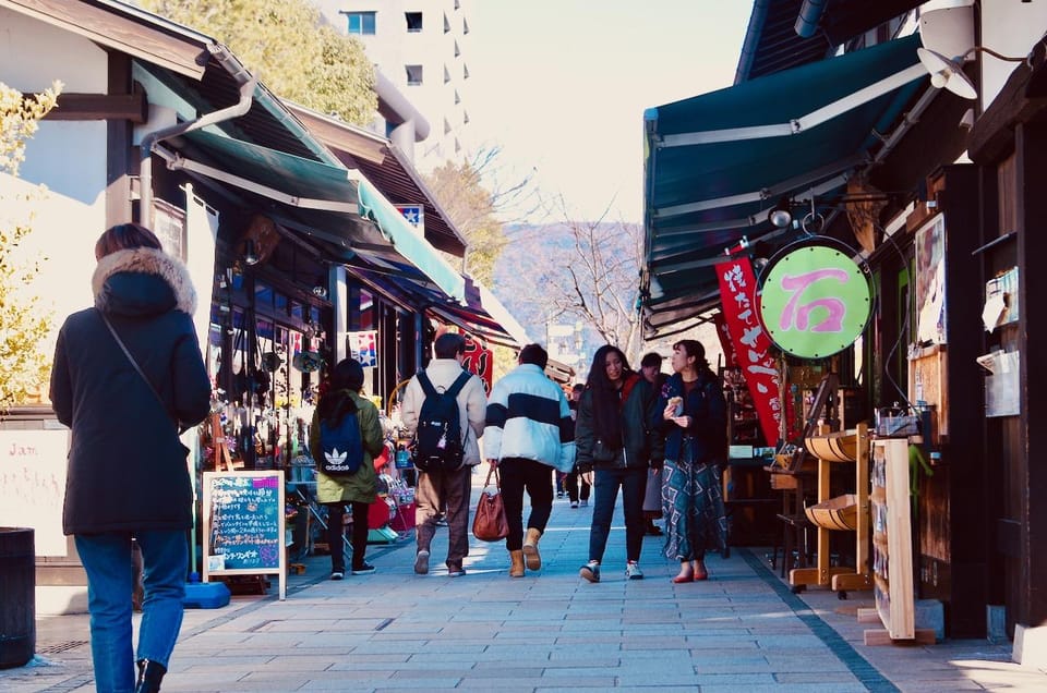 Matsumoto Castle, Sake & Food Walking Tour in Nagano - Sake Tasting Experience