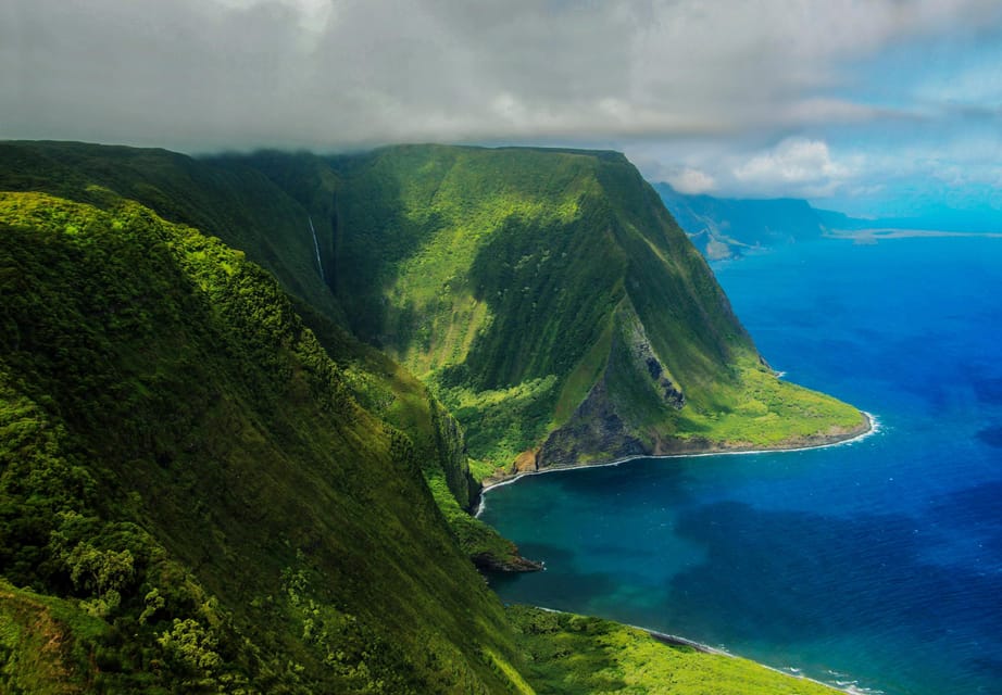 Maui: Waterfalls of West Maui and Molokai Helicopter Tour - Experience Highlights