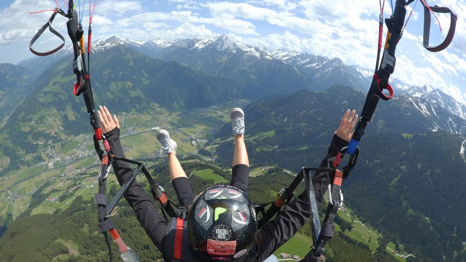 Mayrhofen: Paragliding Megaflug - Experience Highlights