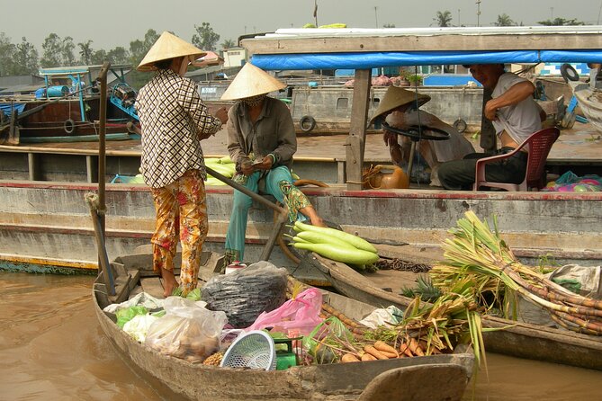 Mekong Delta Tours 3days - CaiBe Vinh Long ChauDoc CanTho - Day 1 Itinerary