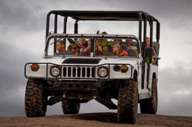 Moab: Hells Revenge Hummer Adventure - Exploring Moabs Petrified Sands