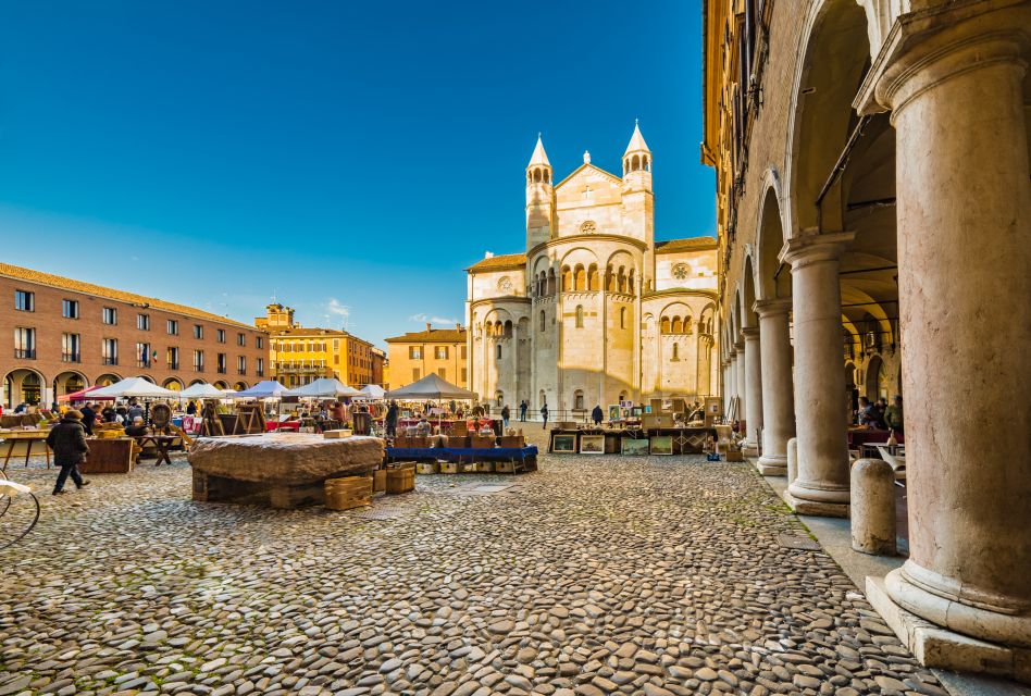 Modena City Walking Tour - Booking Your Experience