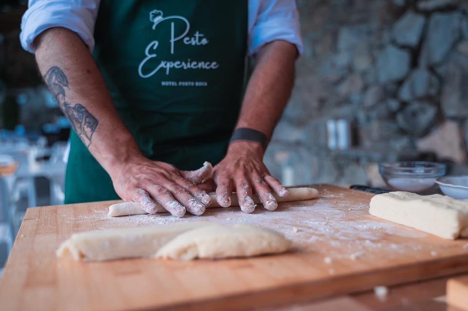 Monterosso Al Mare: Pesto Cooking Class Experience - Class Details