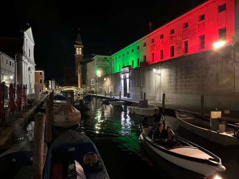 Moonlight Rowboat Romance - Pricing and Inclusions