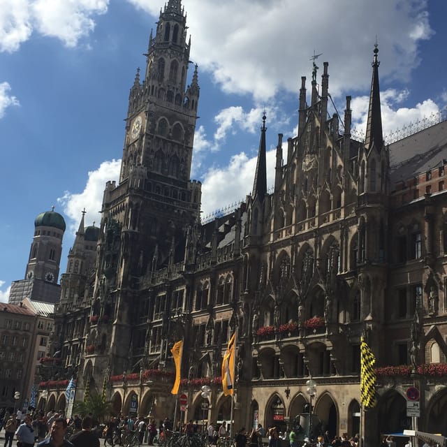 Munich: City Highlights and Beer Garden Walking Tour - Tour Highlights