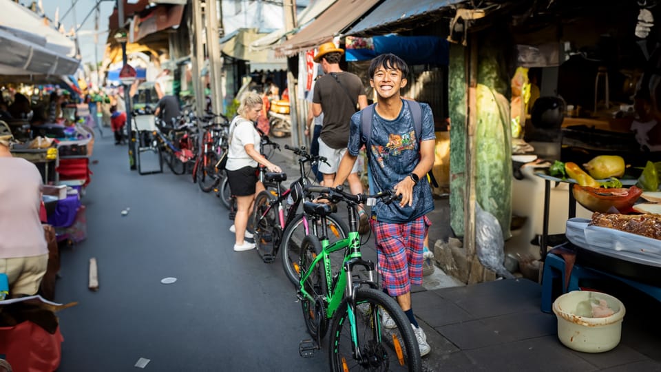 Must-try: Hidden Bangkok Bike and Food Tour - Itinerary Highlights