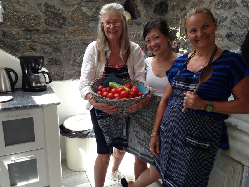 Mykonos: Cooking Class With Food and Wine - Cooking Class Experience