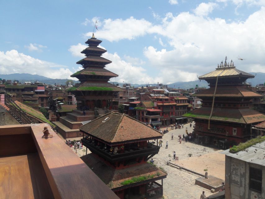 Nagarkot-Bhaktapur Overnight Tour - Exploring Bhaktapur Durbar Square