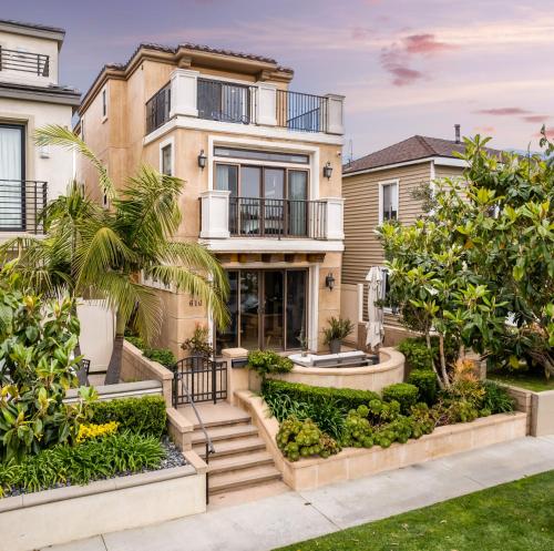 New Luxurious Beach Home - Exceptional Guest Experience